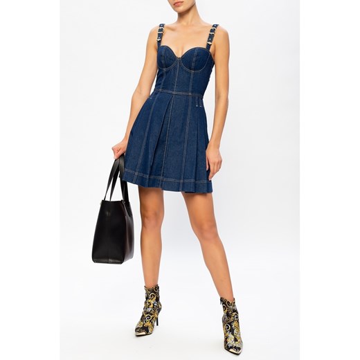 Sukienka Versace Jeans rozkloszowana na uczelnię na ramiączkach mini z dekoltem w serek