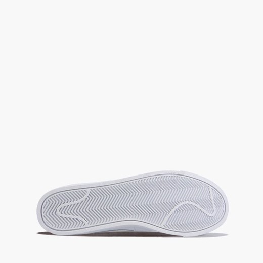Buty sportowe damskie białe Nike sneakersy sznurowane 