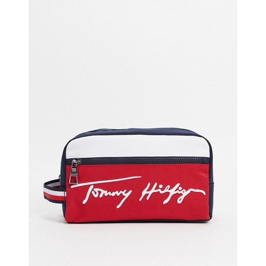 Tommy Hilfiger – Czerwona kosmetyczka z sygnowanym logo-Wielokolorowy Tommy Hilfiger One Size Asos Poland