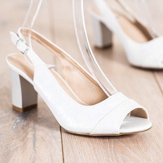 Sandały damskie Shelovet skórzane na obcasie z klamrą białe eleganckie 
