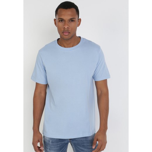 Jasnoniebieska Koszulka Xanose ze sklepu Born2be Odzież w kategorii T-shirty męskie - zdjęcie 111094834