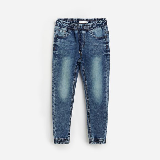 Reserved - Joggery z bardzo miękkiego jeansu - Niebieski Reserved 110 Reserved