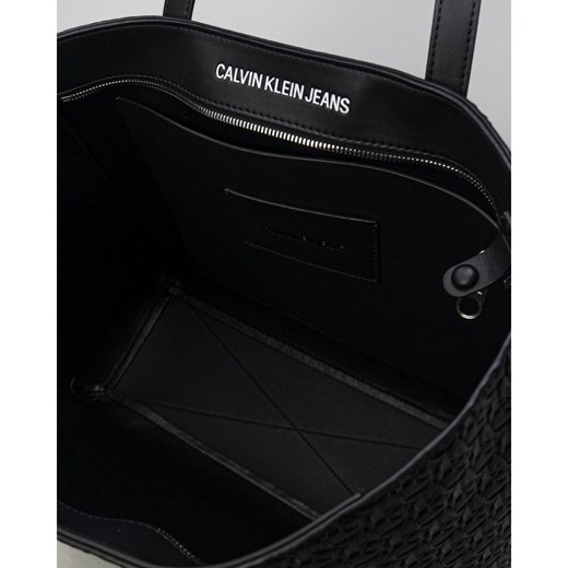 Shopper bag Calvin Klein czarna matowa elegancka 