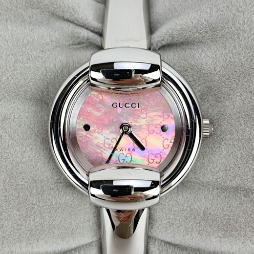 Zegarek różowy Gucci analogowy 