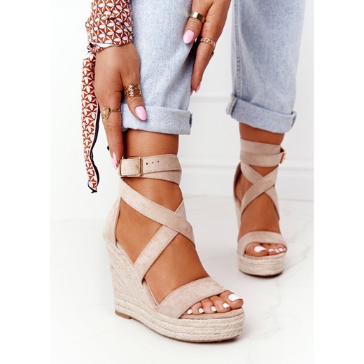 Espadryle damskie Msmg z klamrą na koturnie