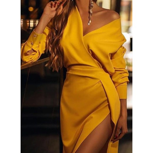 Solidna sukienka z rozcięciem dekoltem w szpic żółty (S) Sandbella M sandbella