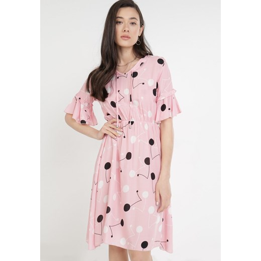 Różowa Sukienka Euthalise ze sklepu Born2be Odzież w kategorii Sukienki - zdjęcie 113661650