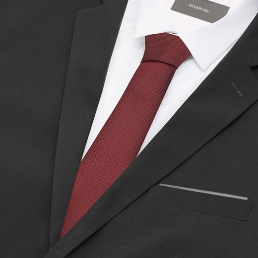 Reserved - Żakardowy krawat - Bordowy Reserved ONE SIZE promocyjna cena Reserved