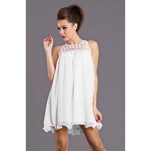 Lekka zwiewna sukienka w kolorze białym Sukienka model NS-1085 NS-1085 m-m-studio-mody bialy koronka
