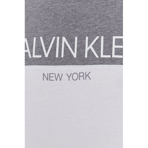 T-shirt męski Calvin Klein z krótkimi rękawami szary na wiosnę 