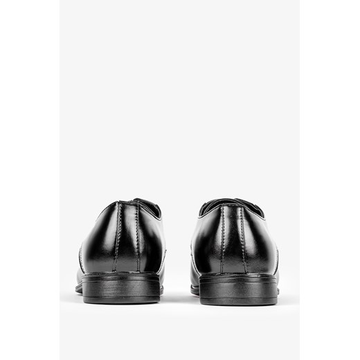 Czarne buty wizytowe sznurowane Badoxx MXC456/7 okazyjna cena Casu.pl