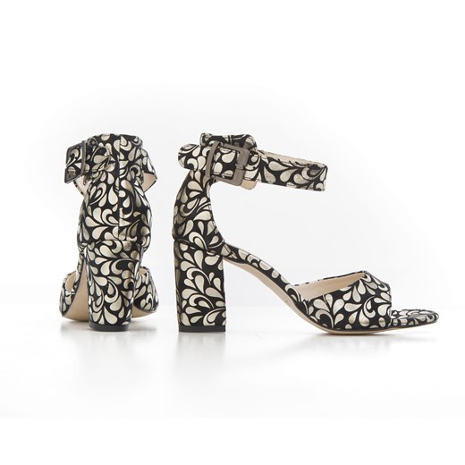 Sandały damskie Zapato z klamrą eleganckie 