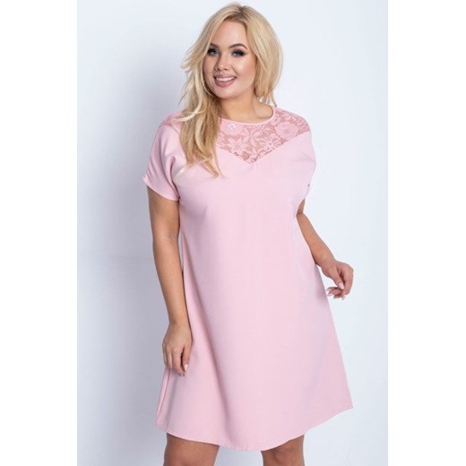 Różowa sukienka z koronką PLUS SIZE - Odzież Royalfashion.pl -44 royalfashion.pl