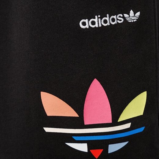 Szorty Adidas 