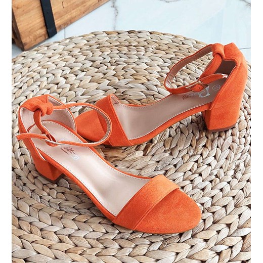 Pomarańczowe sandały na niiskim obcasie /D5-3 9090 S195/ 39 pantofelek24.pl okazyjna cena