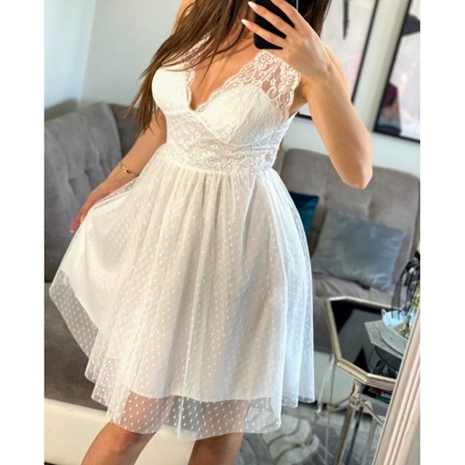 Sukienka Smlfashion.pl wyszczuplająca z krótkimi rękawami w serek