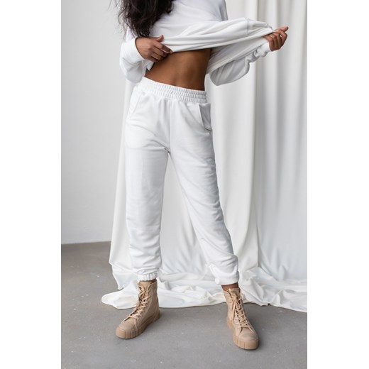 Spodnie dresowe typu jogger w kolorze OFF WHITE - DISPLAY BY MARSALA XS Marsala