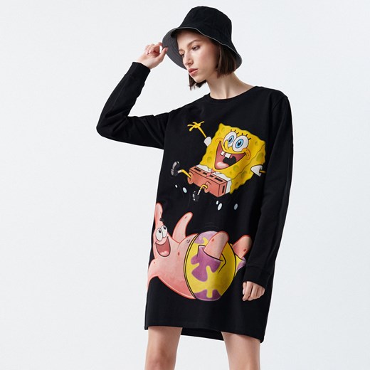 Cropp - Dresowa sukienka Spongebob - Czarny Cropp XL Cropp wyprzedaż