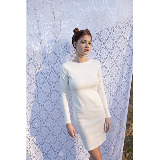 Sukienka Lalupa dopasowana biała z długimi rękawami mini z bawełny 