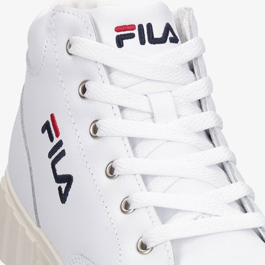 Buty sportowe damskie białe Fila na platformie sznurowane 