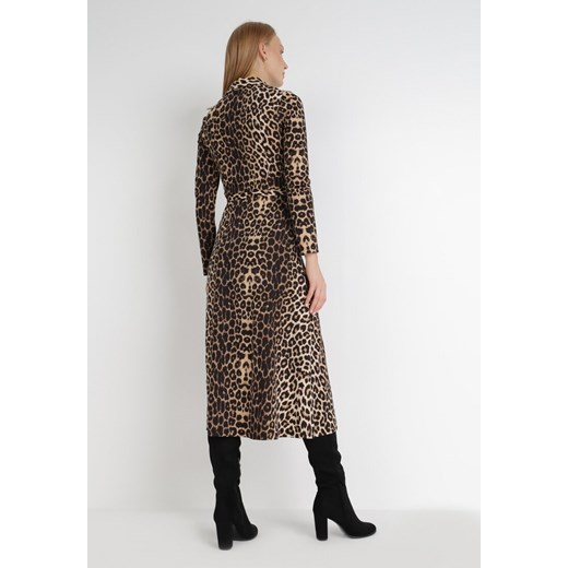 Sukienka Born2be z dzianiny brązowa z długimi rękawami midi 