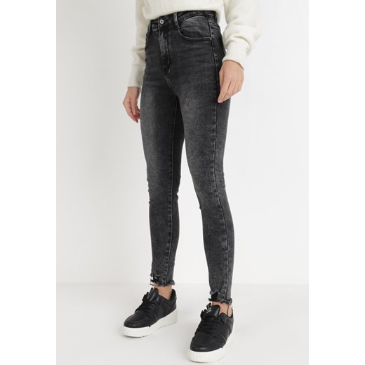 Czarne Jeansy Skinny Cylaria XS Born2be Odzież