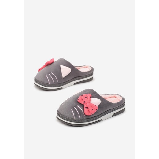 Szare Kapcie Uvea ze sklepu born2be.pl w kategorii Kapcie dziecięce - zdjęcie 122306964