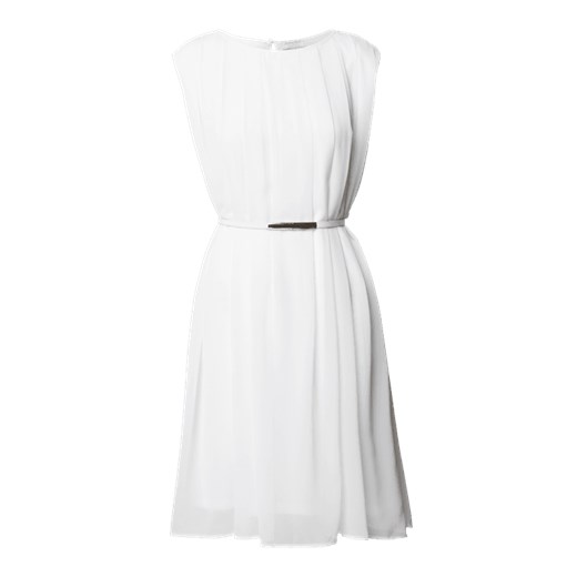 Sukienka biała Apart Fashion z okrągłym dekoltem 