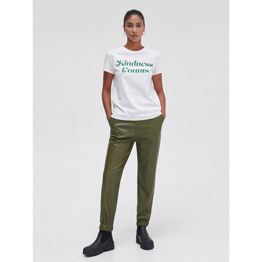 Cropp - Joggery z imitacji skóry - Khaki Cropp 32 okazja Cropp