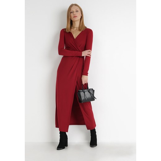 Sukienka Born2be z dekoltem w serek maxi z długim rękawem 