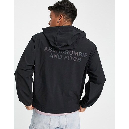 Abercrombie & Fitch – Czarna kurtka przeciwdeszczowa z kapturem i logo na plecach-Black Abercrombie & Fitch S Asos Poland