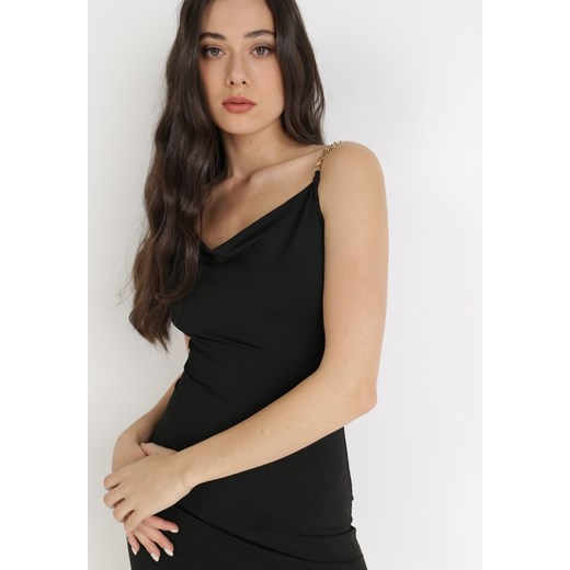 Born2be sukienka czarna z dekoltem w serek mini
