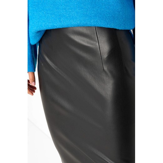 Spódnica ORSAY midi na wiosnę 