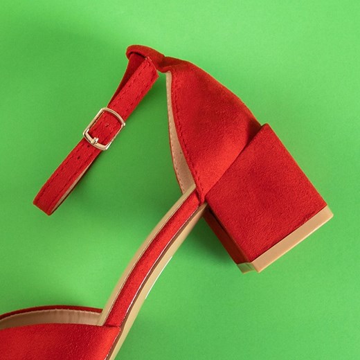 Czerwone damskie sandały na niskim kwadratowym słupku Cefernia - Obuwie Royalfashion.pl 41 royalfashion.pl