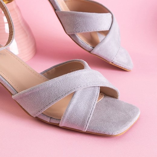 Szare damskie sandały na niskim kwadratowym słupku Cefernia - Obuwie Royalfashion.pl 36 royalfashion.pl
