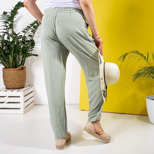 Zielone proste spodnie damskie PLUS SIZE - Odzież Royalfashion.pl 4XL/5XL royalfashion.pl