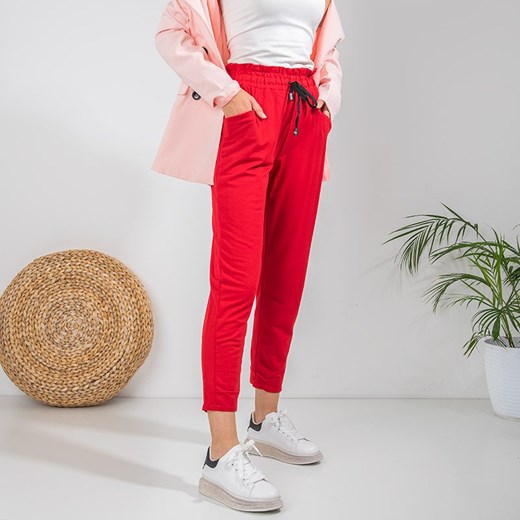 Czerwone damskie proste spodnie 7/8 - Odzież Royalfashion.pl 3XL/4XL royalfashion.pl