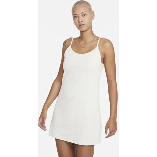 Sukienka Nike biała z okrągłym dekoltem mini 