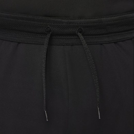 Spodnie chłopięce Nike czarne 