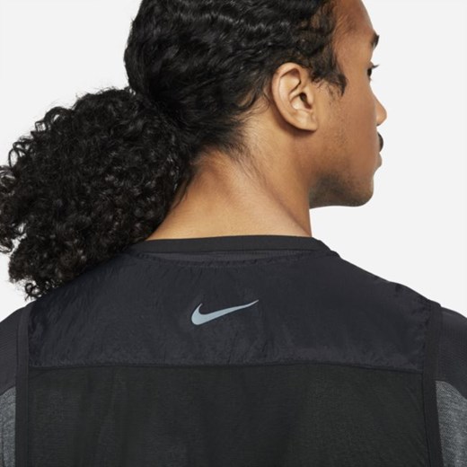 Kamizelka męska Nike na jesień w sportowym stylu 