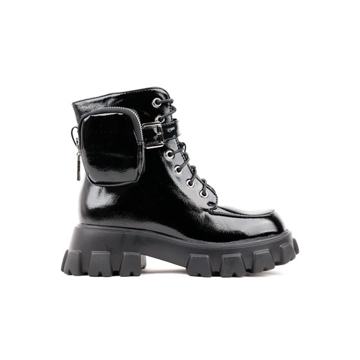 Botki Yourshoes sznurowane na płaskiej podeszwie
