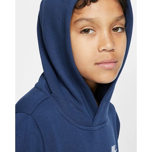 Bluza młodzieżowa Sportswear PO Hoodie Club Nike Nike XS okazyjna cena SPORT-SHOP.pl