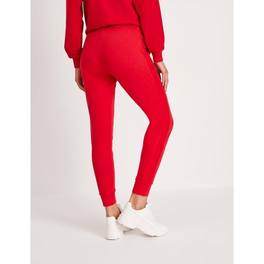 Spodnie dresowe FAMAORI Czerwony XS Diverse XS promocja Diverse