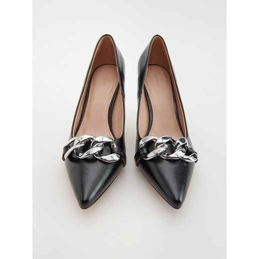 Reserved - Czółenka z ozdobnym łańcuchem - Czarny Reserved 40 Reserved