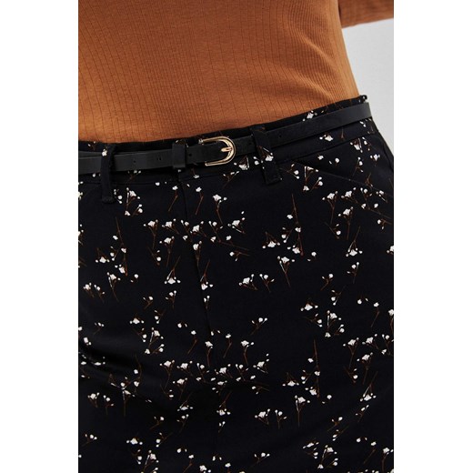 Ołówkowa spódnica z nadrukiem ze sklepu Moodo.pl w kategorii Spódnice - zdjęcie 126860401