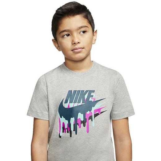 Koszulka chłopięca Sportswear Melted Crayon Nike Nike XS promocja SPORT-SHOP.pl