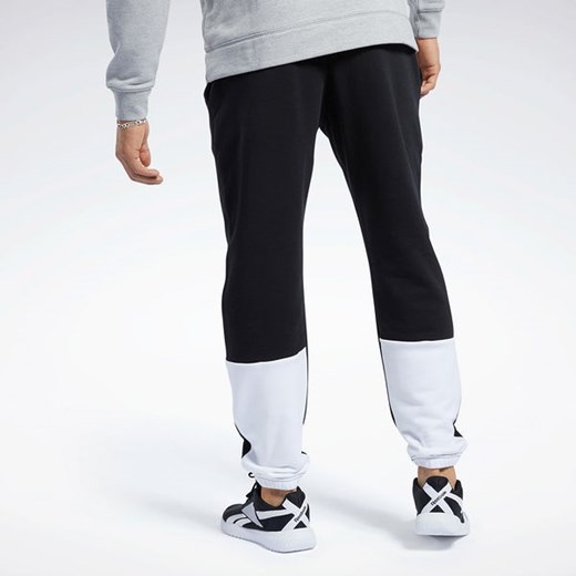 Spodnie dresowe męskie Training Essentials Linear Logo Joggers Reebok L okazja SPORT-SHOP.pl