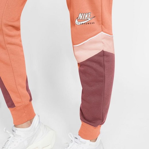 Spodnie damskie Heritage Fleece Jogger Nike Nike S okazyjna cena SPORT-SHOP.pl