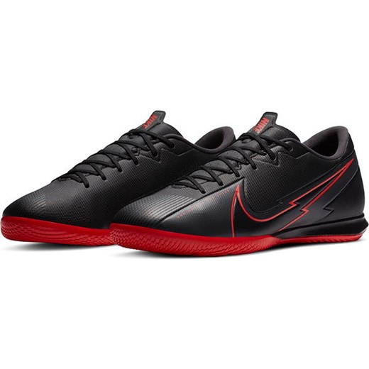 Buty piłkarskie halowe Mercurial Vapor XIII Academy IC Nike Nike 44 promocja SPORT-SHOP.pl