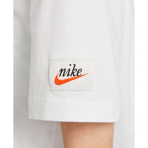 Koszulka damska Sportswear Swoosh Women's Boyfriend Nike Nike XS okazyjna cena SPORT-SHOP.pl